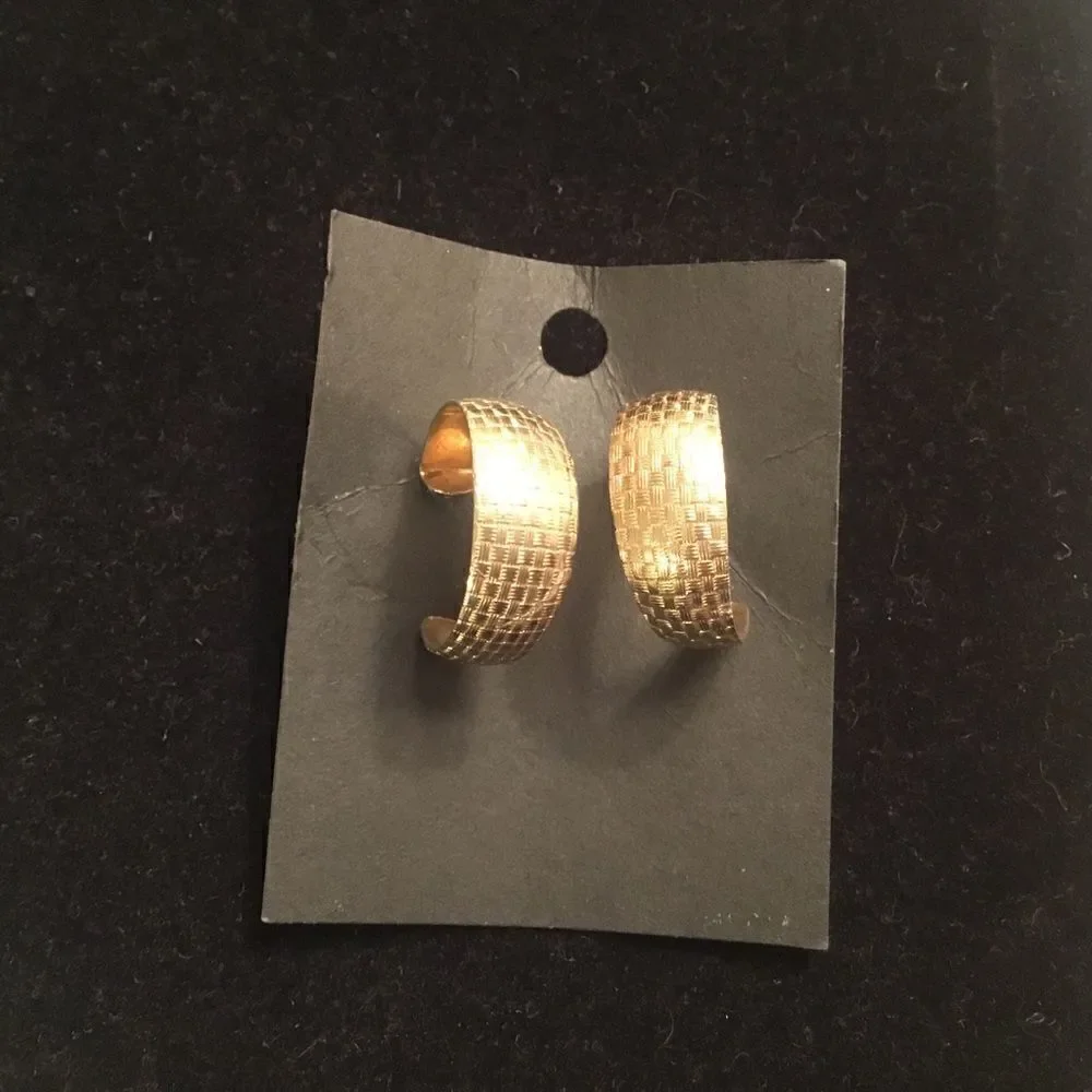 Texturized Goldtone Hoop Earrings